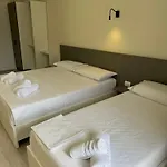 Meraki Hotel *