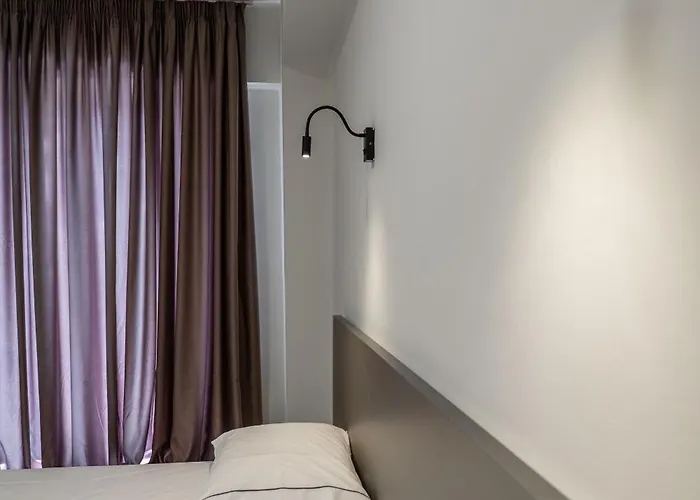 Meraki Hotel *