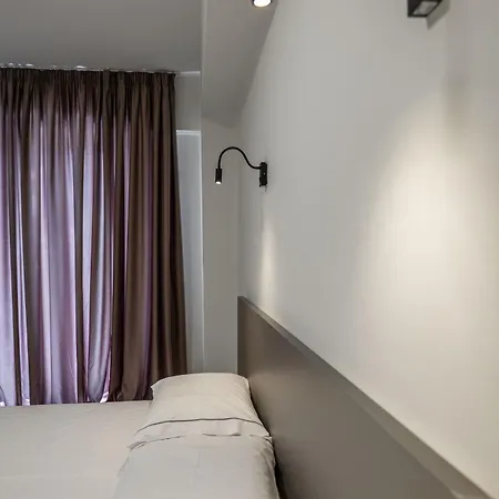 Meraki Hotel *